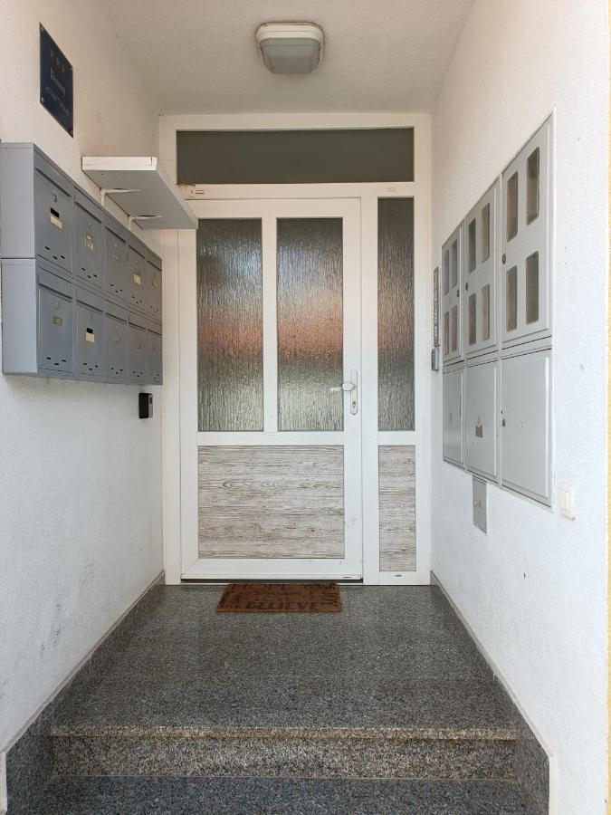 Apartment Luka Пула Экстерьер фото