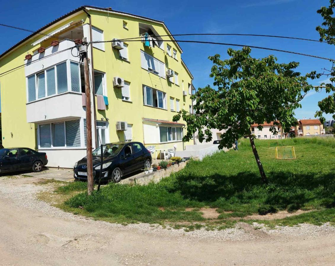 Apartment Luka Пула Экстерьер фото