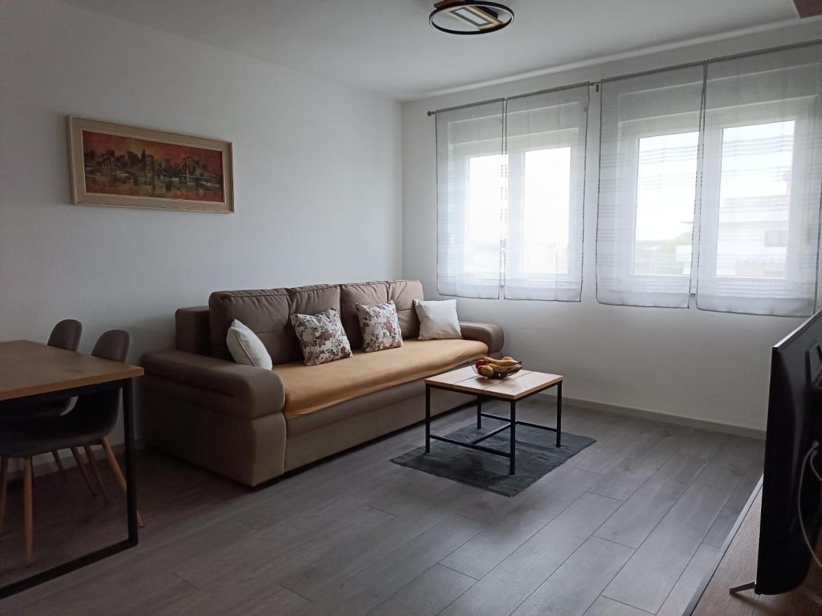 Apartment Luka Пула Экстерьер фото